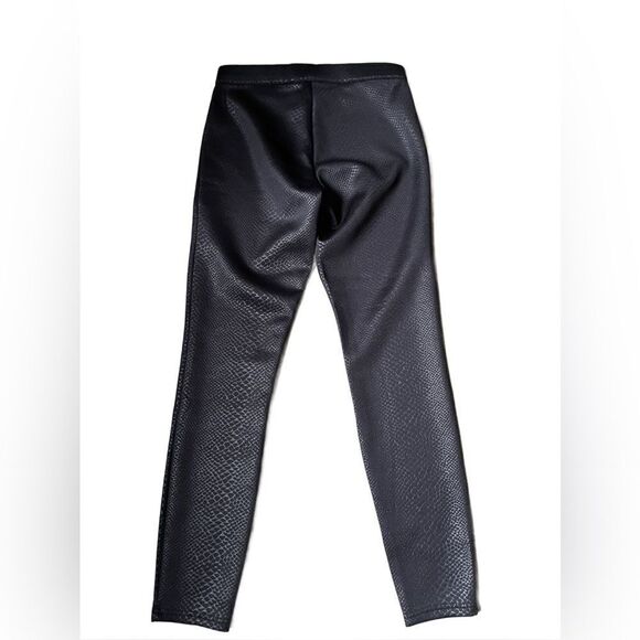 Utopia by Hue Python Ponte Textured Black Faux Leather Leggings (Size: Small) - Picture 13 of 13